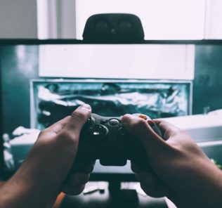 Ubercrate come ottenere 10 giochi pc ogni mese con pochi euro ubercrate digital game
